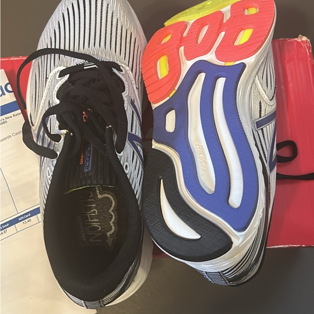 New Balance 860v6 W7 brand new never worn